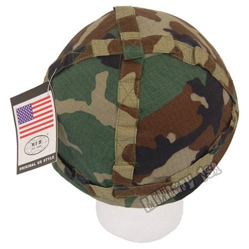 MFH Plastic Helm met Stoffen Hoes - Woodland